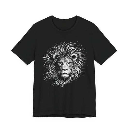 Lion Head Graphic Tee in hand drawn chalk style — Majestic Monochrome Lion Illustration T-Shirt