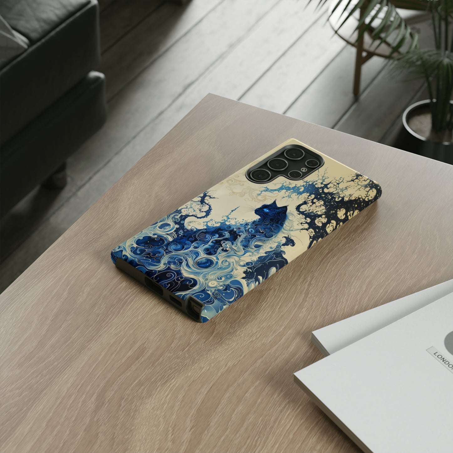 Black cat in smokeTough Cases