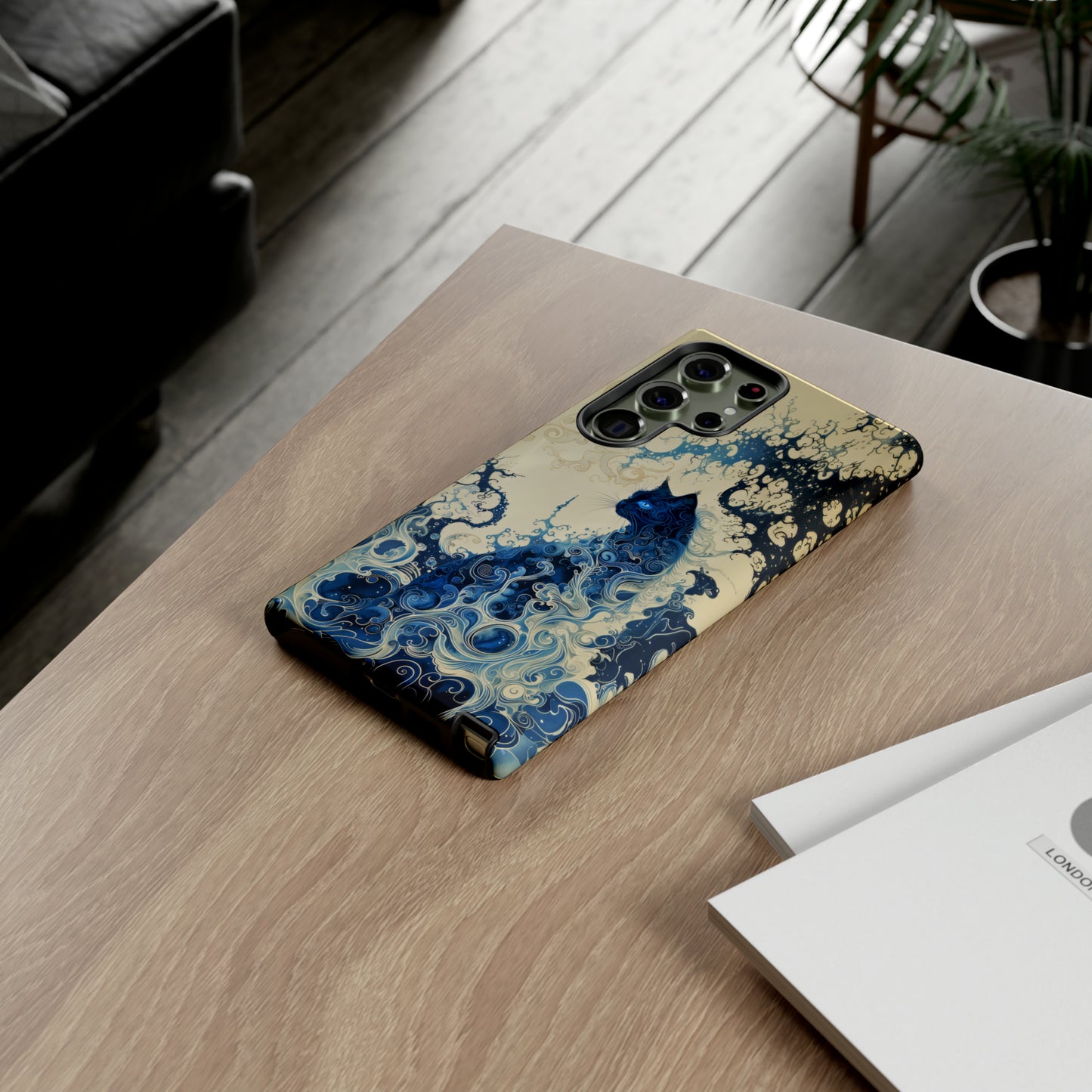 Black cat in smokeTough Cases