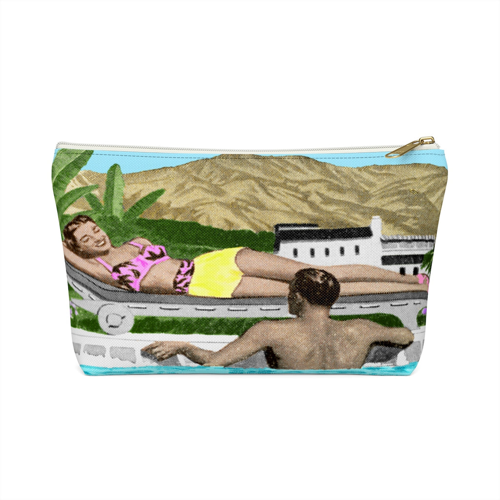 The Kathy Accessory Pouch w T-bottom